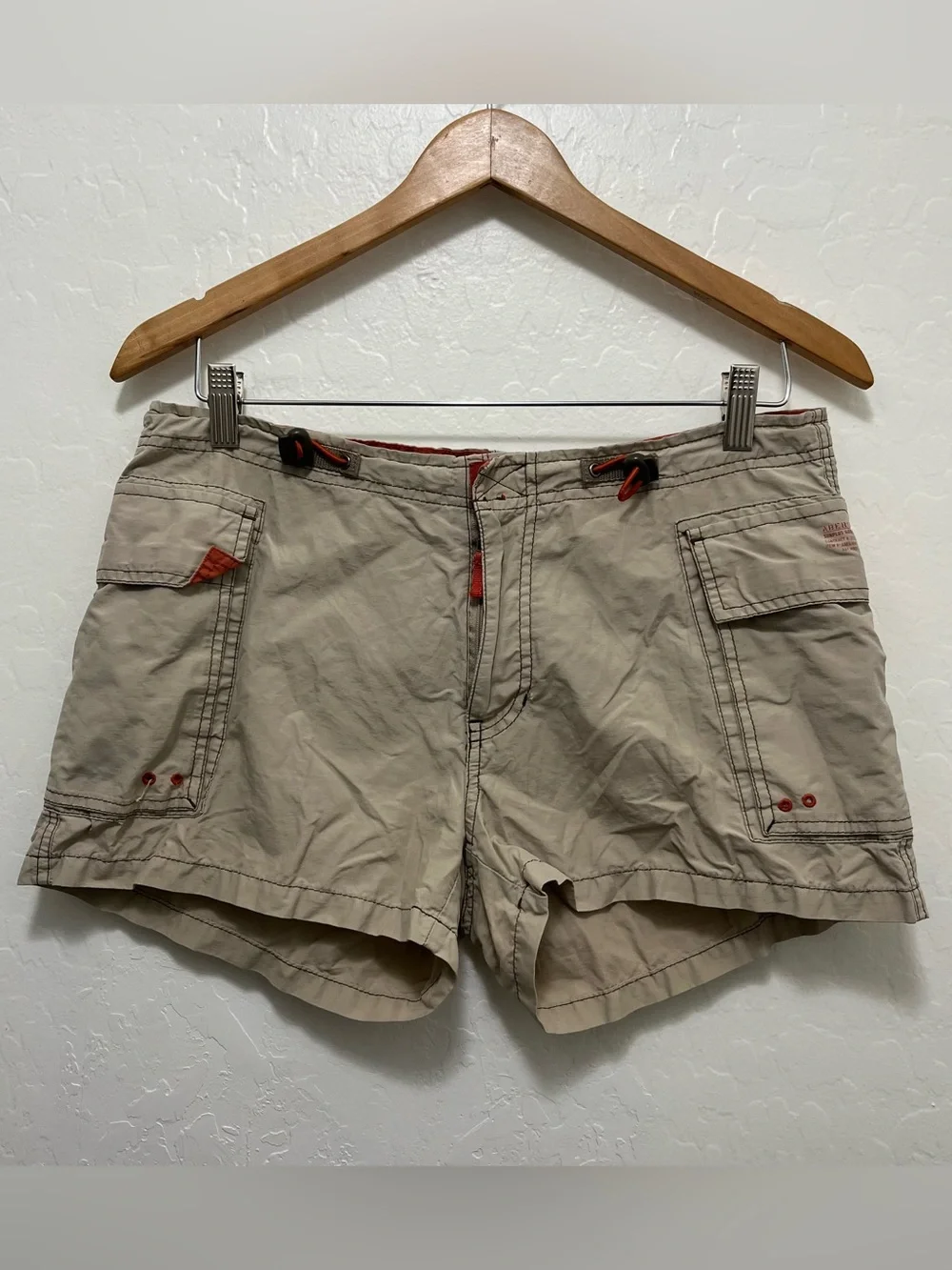 VTG Y2K Abercrombie & Fitch Women's Gorpcore Utility Cargo Shorts Tan Size 6